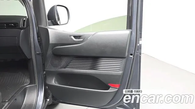 Hyundai Staria — Фото автомобиля 13