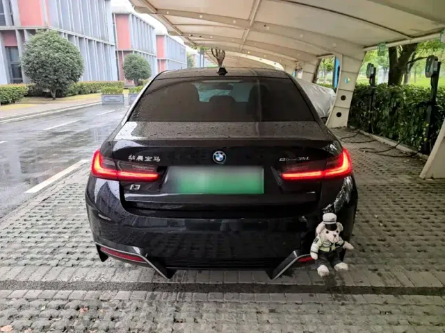 BMW i3 — Фото автомобиля 5