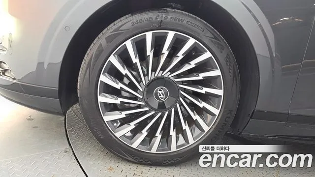 Hyundai Grandeur GN7 — Фото автомобиля 5