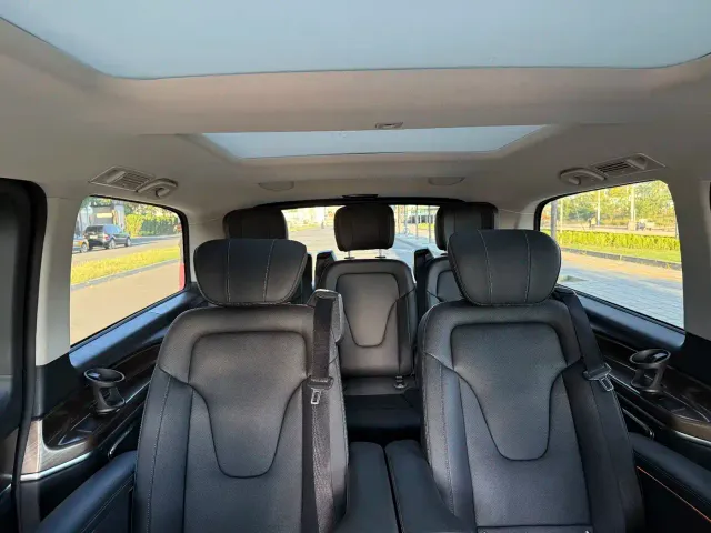 Mercedes-Benz V-Class — Фото автомобиля 8