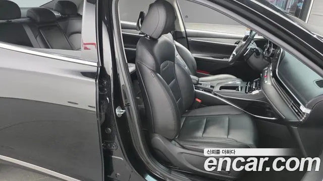 Hyundai Grandeur Новый Grandeur IG 3.0 LPi (Для проката) — Фото автомобиля 26