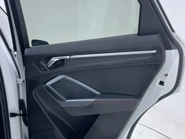 Audi Q3 — Фото автомобиля 13