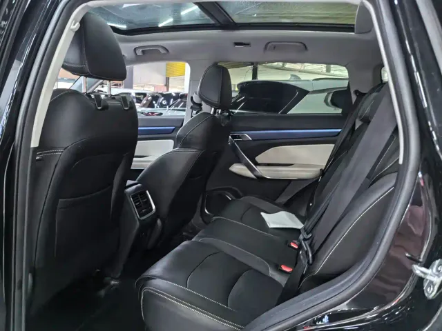 Geely Boyue — Фото автомобиля 9