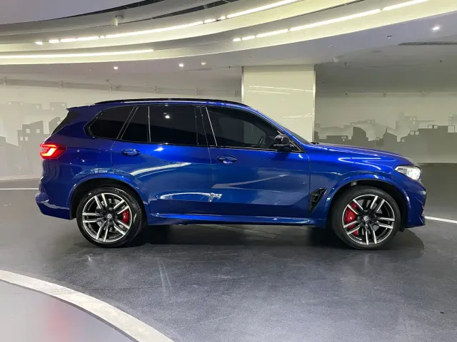 BMW X5 M — Фото автомобиля 6