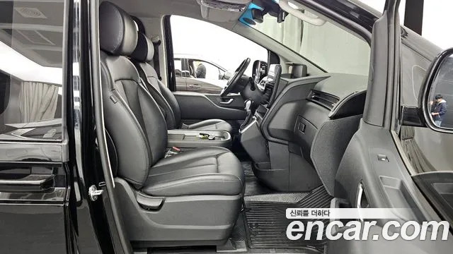 Hyundai Staria Staria Инвалидная коляска Подъёмник/Slope — Фото автомобиля 11