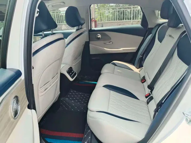 Chery Arrizo 8 — Фото автомобиля 6