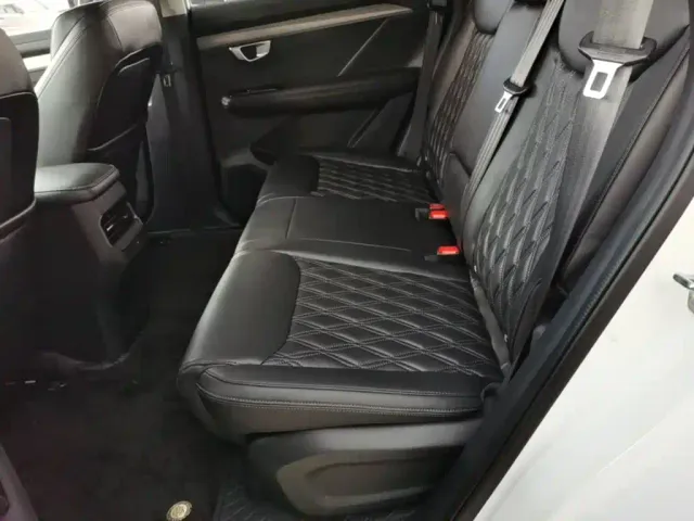 Wuling Asta — Фото автомобиля 16