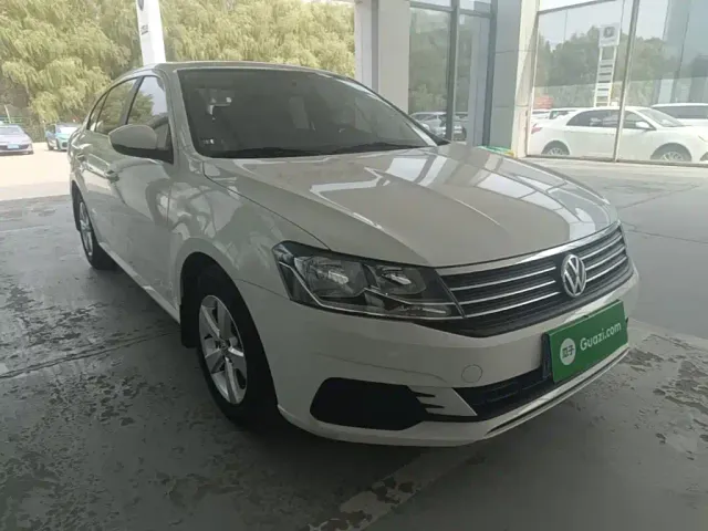Volkswagen Lavida — Фото автомобиля 3