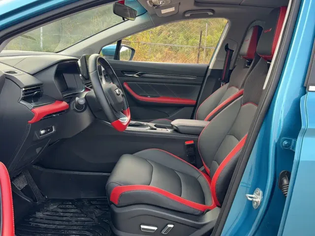 Geely Emgrand S — Фото автомобиля 9