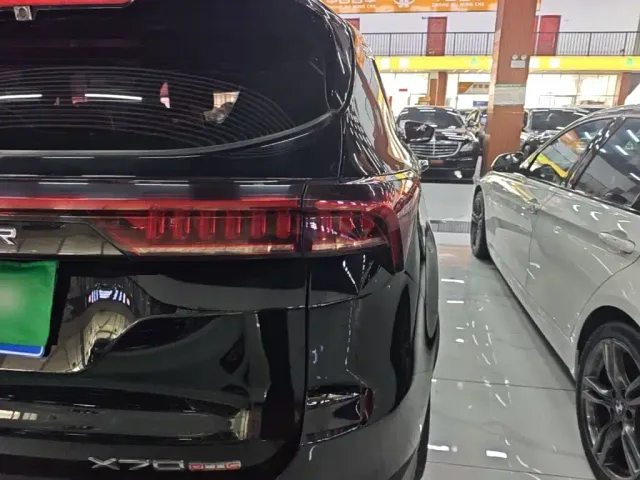 Jetour X70 Plus — Фото автомобиля 7
