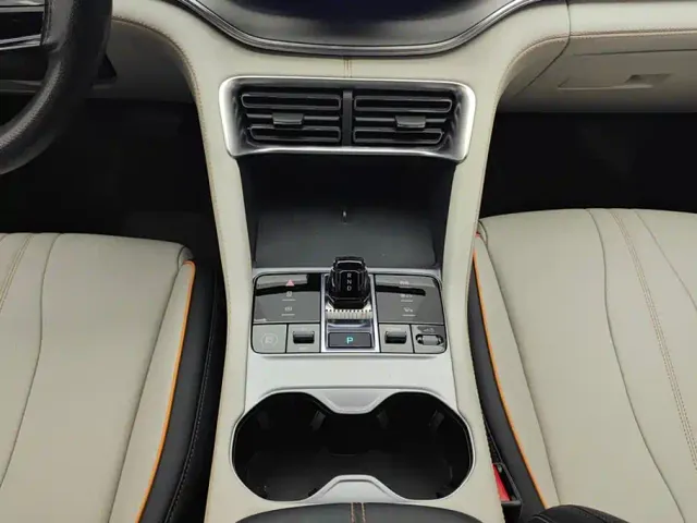 BYD Song PLUS — Фото автомобиля 16