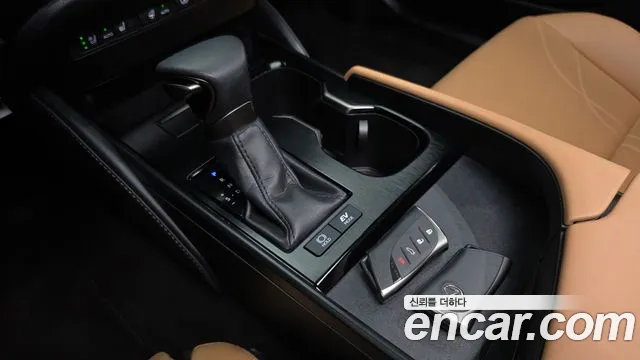 Lexus ES 7th Gen — Фото автомобиля 12