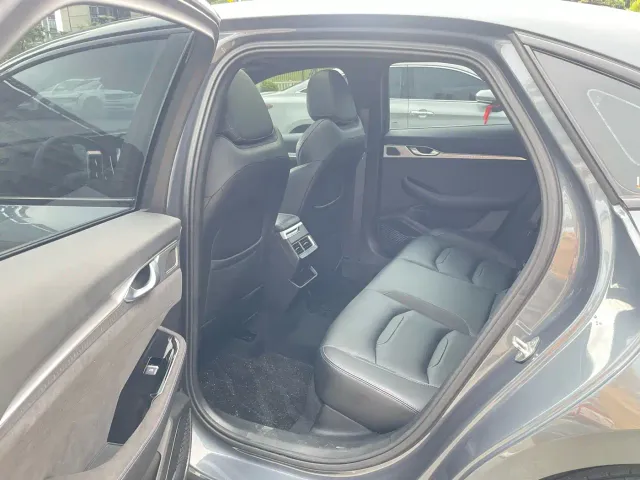Geely Xingrui — Фото автомобиля 12