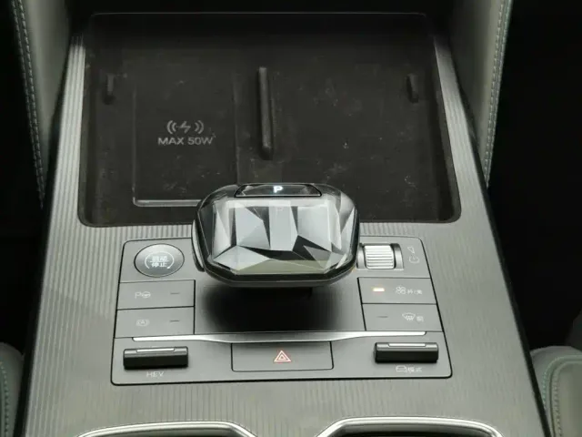BYD Song L DM-i — Фото автомобиля 13
