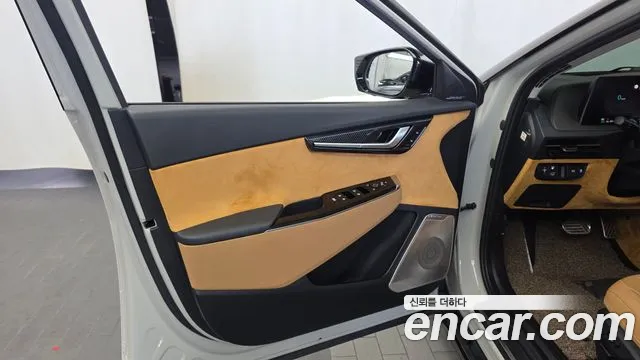 Kia EV6 — Фото автомобиля 13