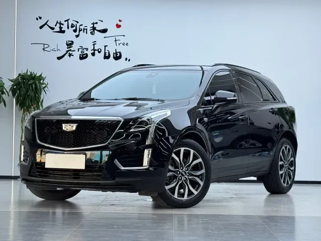 Фотография автомобиля — Cadillac XT5