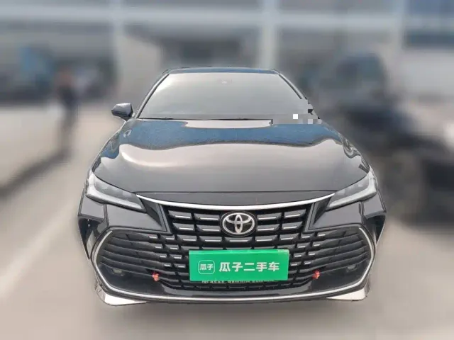 Toyota Avalon — Фото автомобиля 2