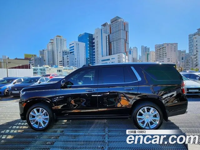 Chevrolet Tahoe — Фото автомобиля 3
