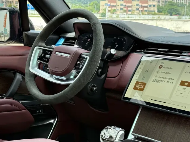 Land Rover Range Rover — Фото автомобиля 12