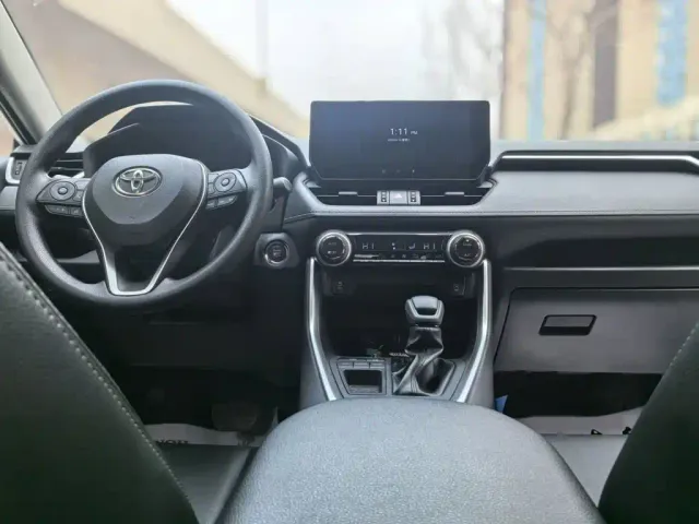 Toyota RAV4 — Фото автомобиля 17