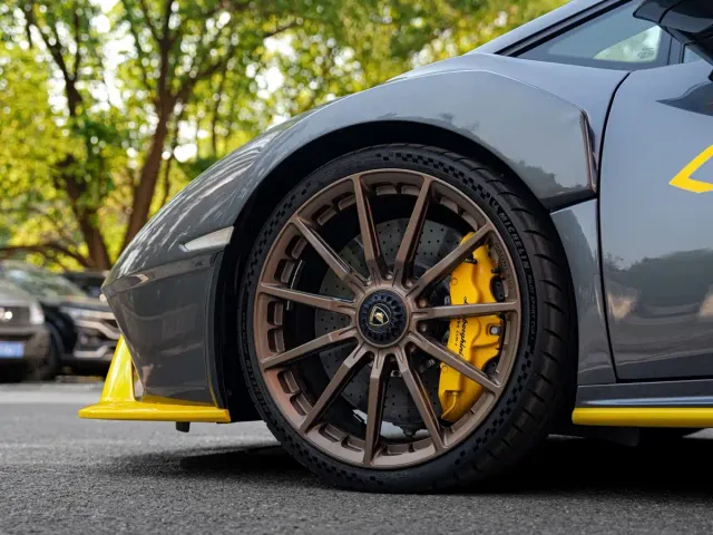 Lamborghini Huracan — Фото автомобиля 5