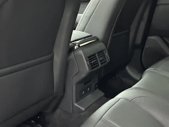 Land Rover Range Rover Velar — Фото автомобиля 15