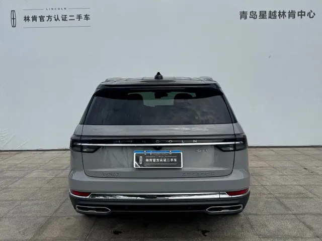 Lincoln Aviator — Фото автомобиля 4