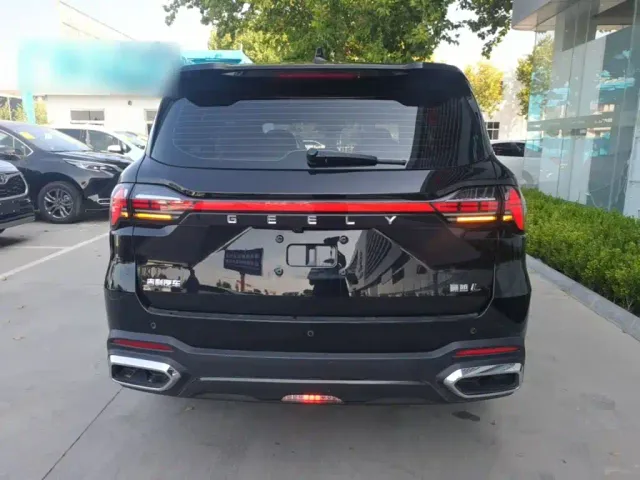 Geely Haoyue L 2023 2.0T DCT Premium Model — Фото автомобиля 5