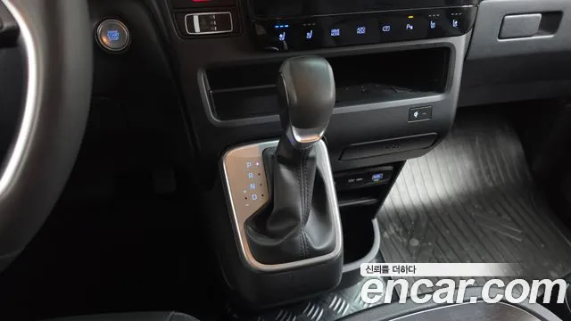 Hyundai Staria Staria Карго 5 мест — Фото автомобиля 8