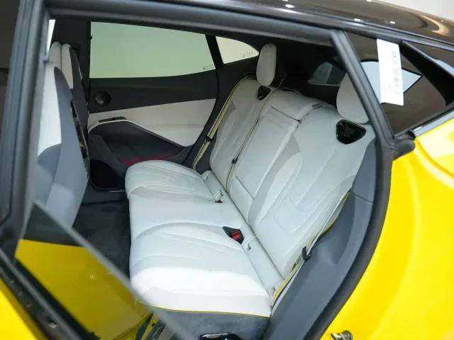 Lotus Eletre — Фото автомобиля 15