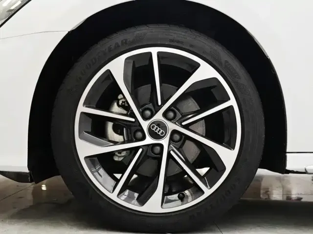 Audi Audi A3 2022 Sportback 35 TFSI Progressive Sport — Фото автомобиля 5