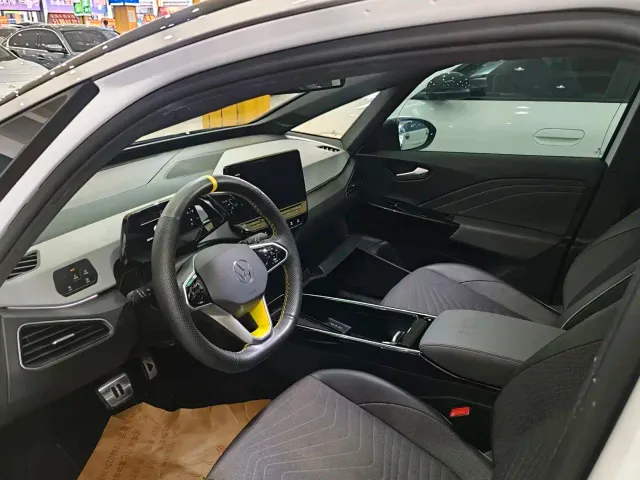 Volkswagen ID.3 — Фото автомобиля 3