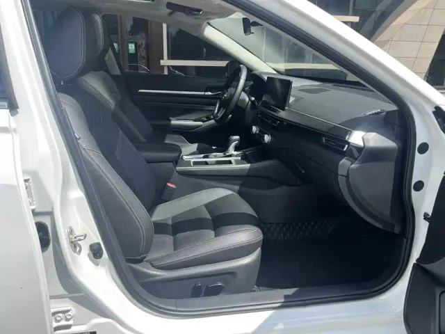 Nissan Teana — Фото автомобиля 10