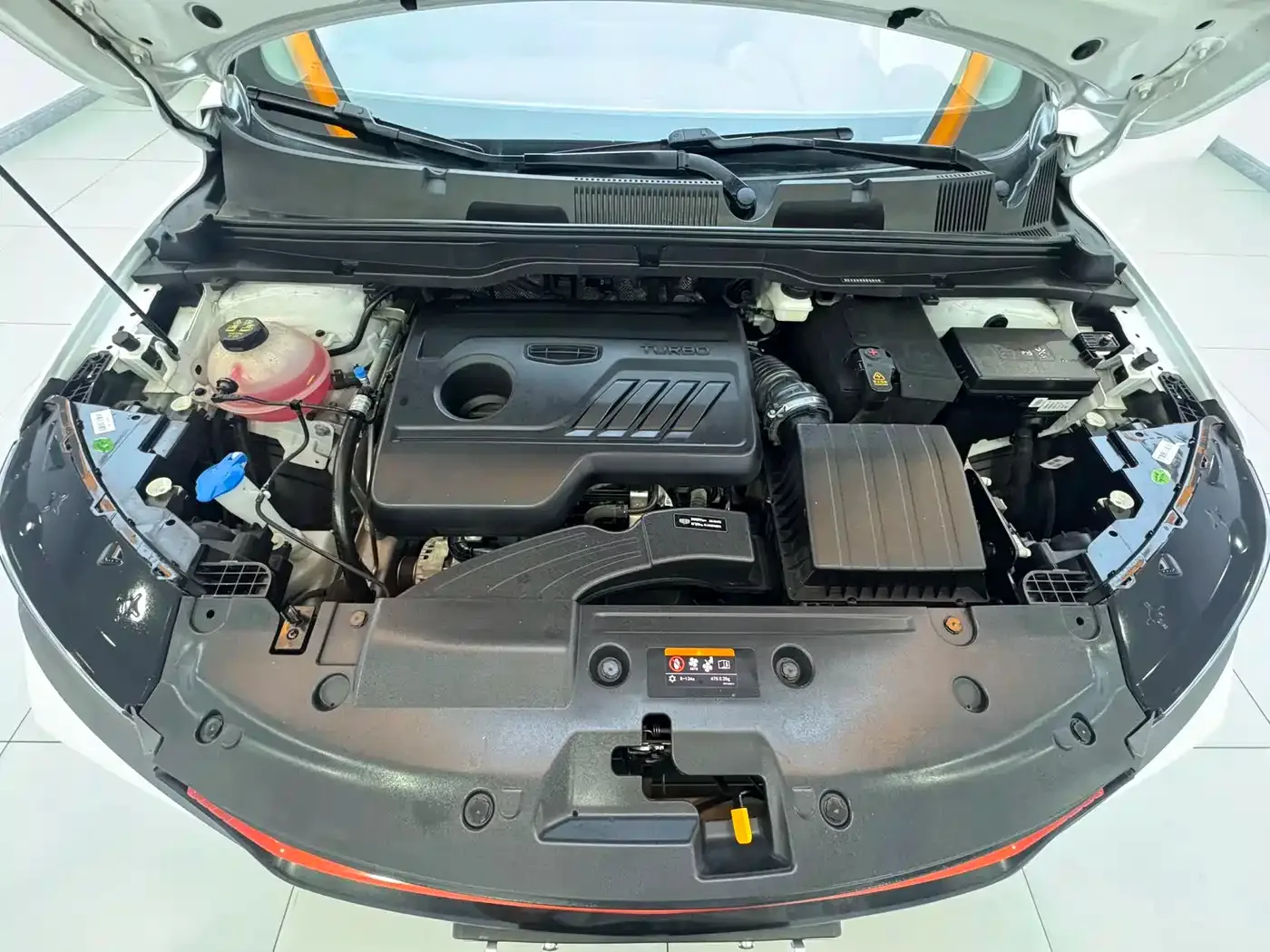 Geely Binyue 2021 1.4T DCT Diamond Edition — Фото автомобиля 8