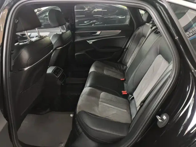 Audi A6L — Фото автомобиля 16