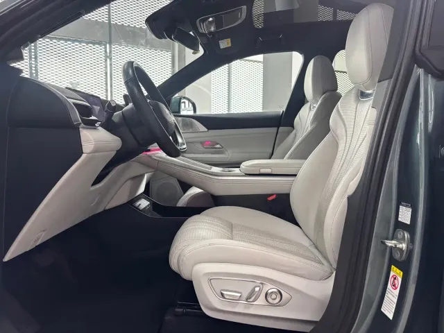 Xpeng G9 — Фото автомобиля 9