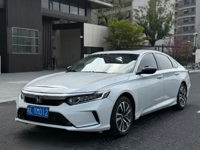 Фотография автомобиля — Honda Inspire