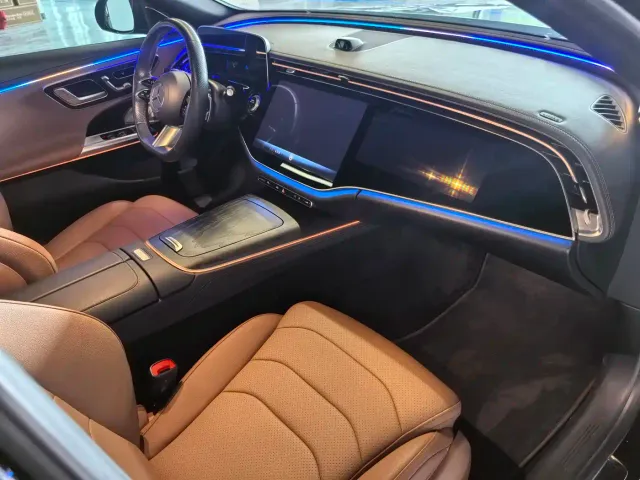 Mercedes-Benz E-Class — Фото автомобиля 13