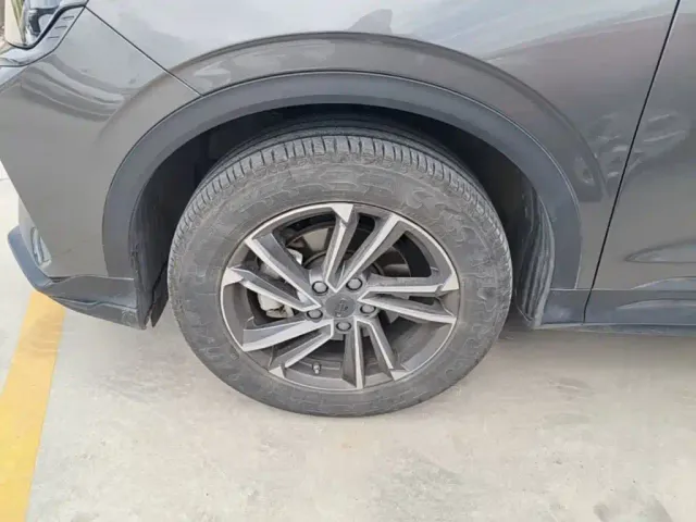 Geely Binyue — Фото автомобиля 22