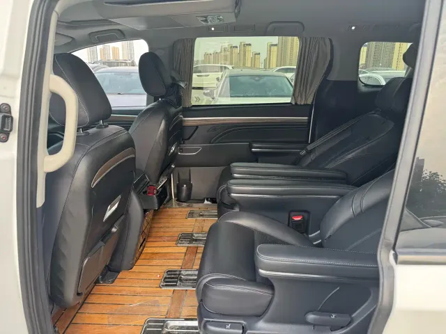 GAC Trumpchi M8 — Фото автомобиля 9