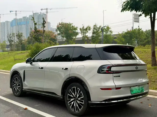 Changan Qiyuan Q07 — Фото автомобиля 3