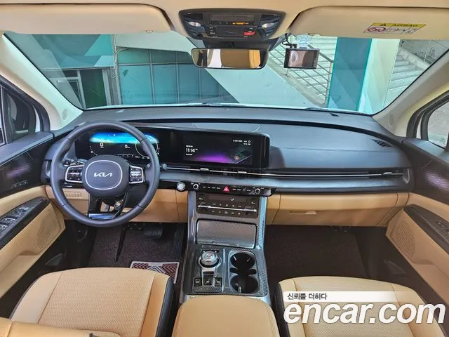 Kia Canival — Фото автомобиля 17