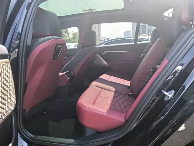 BMW 5 Series — Фото автомобиля 4