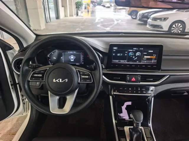 Kia K3 — Фото автомобиля 6