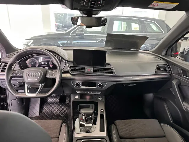 Audi Q5L Sportback — Фото автомобиля 7
