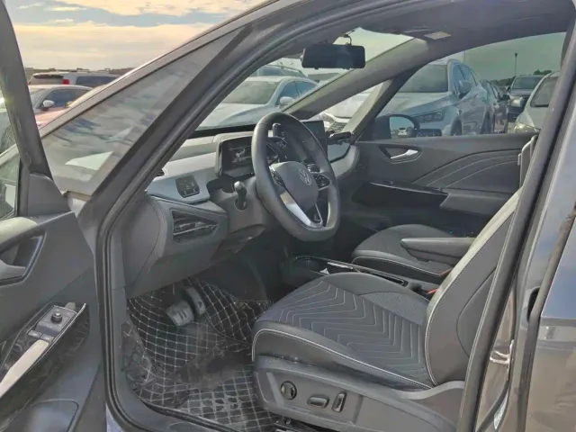 Volkswagen ID.3 — Фото автомобиля 7