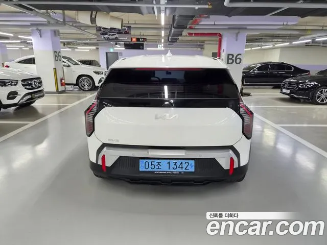Kia EV3 — Фото автомобиля 5