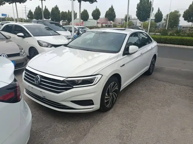 Фотография автомобиля — Volkswagen Sagitar