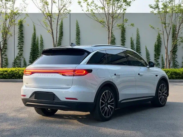 Leapmotor C11 — Фото автомобиля 4