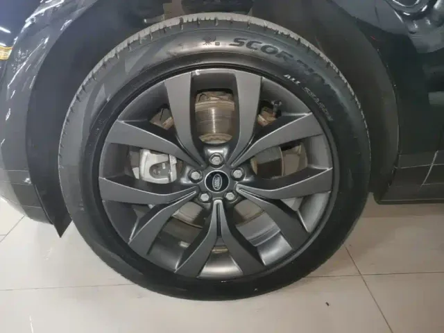 Land Rover Range Rover Evoque — Фото автомобиля 22